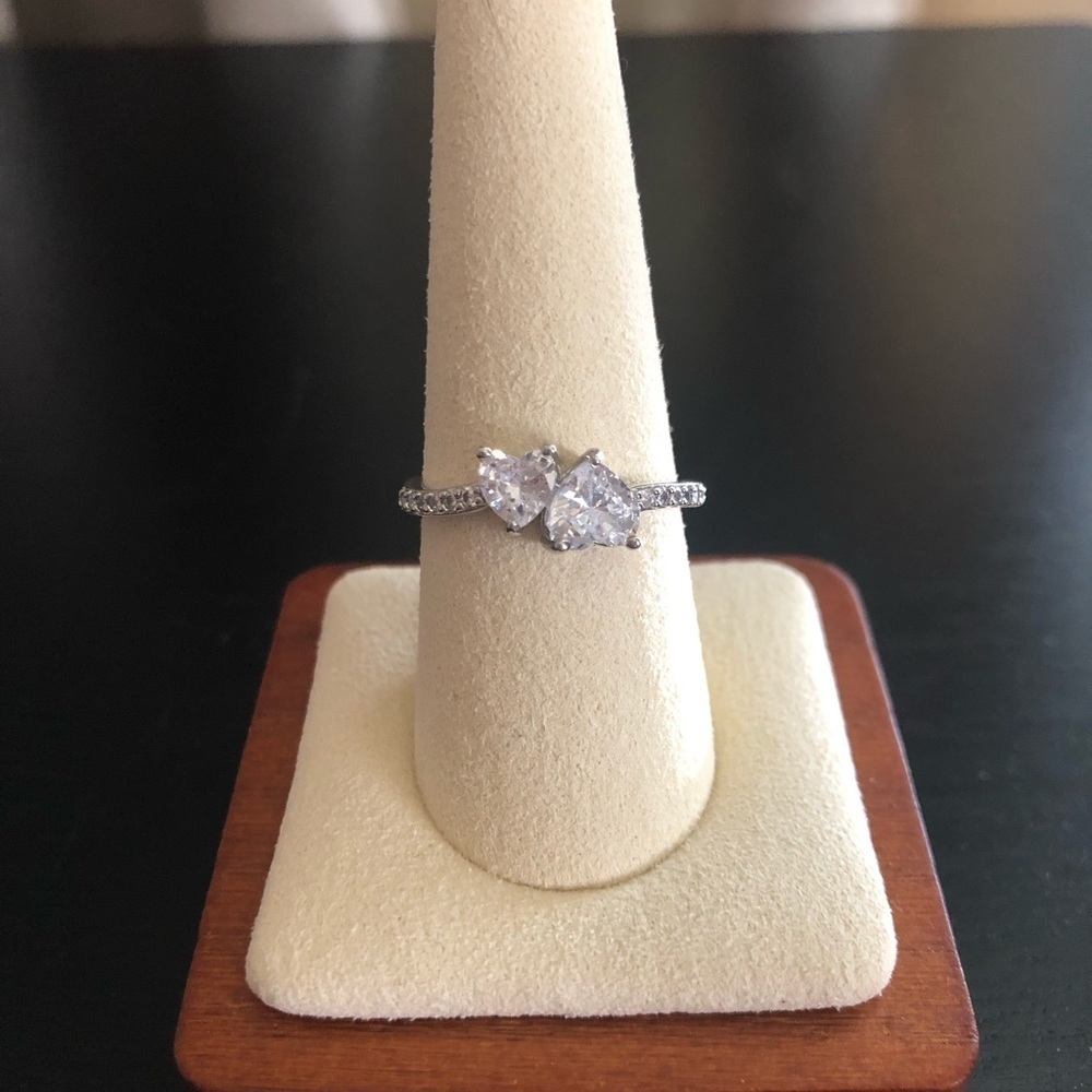 NEW Pretty Bird 18K White Gold Plated Crystal Double Heart ring